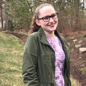 Meet your Posher, Amanda